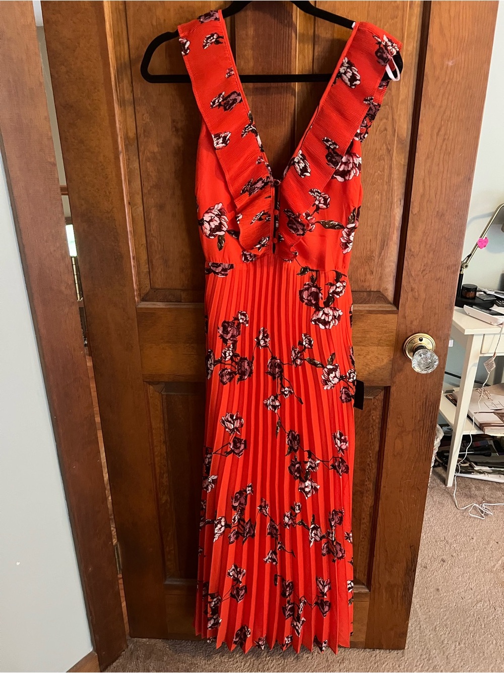 Lulus Red Floral Pleated V-Neck Maxi Dress